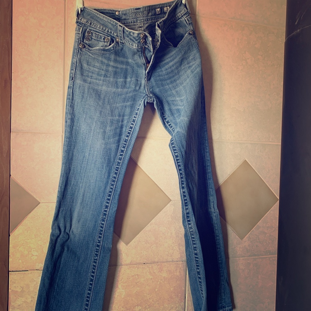 Woman’s miss me jeans
